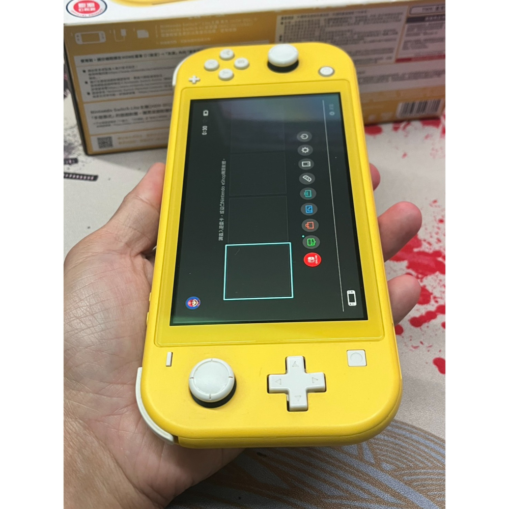 Nintendo Switch Lite 黃色-細節圖3