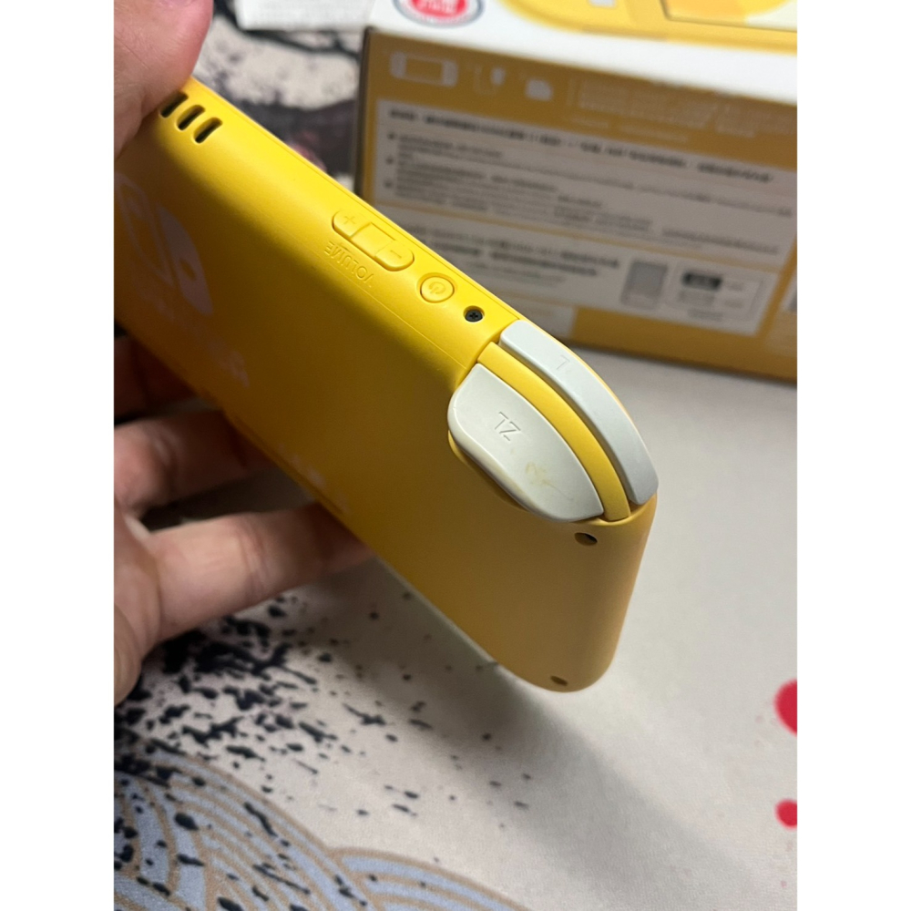 Nintendo Switch Lite 黃色-細節圖4