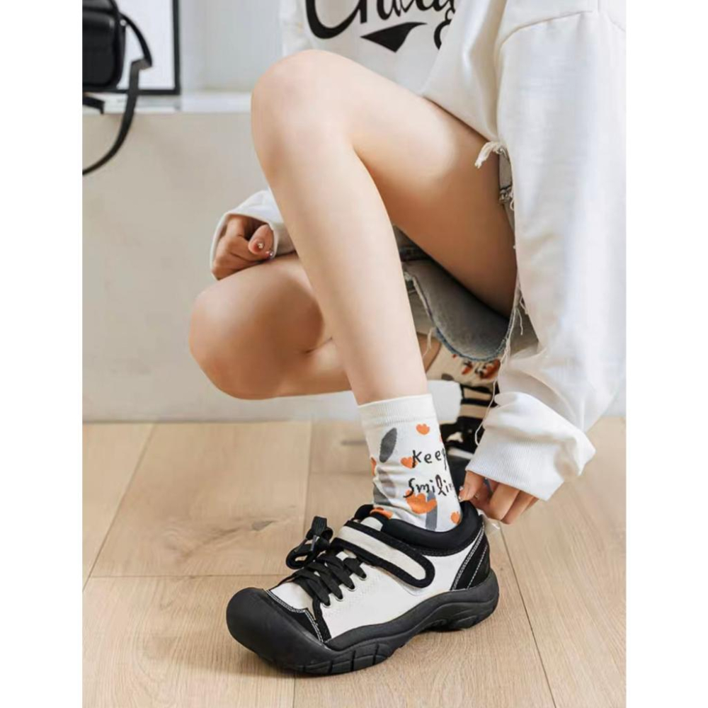 現貨ⓇⒺⓃⒶ｜油畫風溫柔可愛中筒襪_日系/四季/簡約/配件/襪子/中筒襪【R21528】-細節圖6