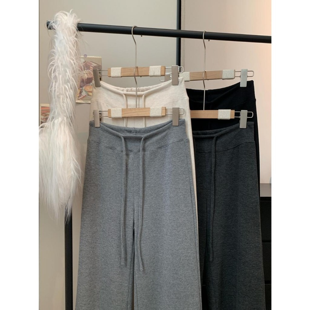 【RENA小舖 台灣現貨每天出】休閒抽繩闊腿褲/寬鬆/鬆緊/長褲/顯瘦/休閒褲/韓系【R22064】-細節圖8