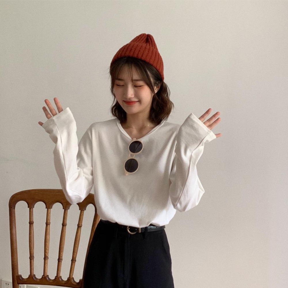 【RENA小舖 台灣現貨每天出】陪你度過冬天~百搭磨毛圓領長袖上衣/打底上衣/薄長袖/基本款上衣【R22058】-細節圖3