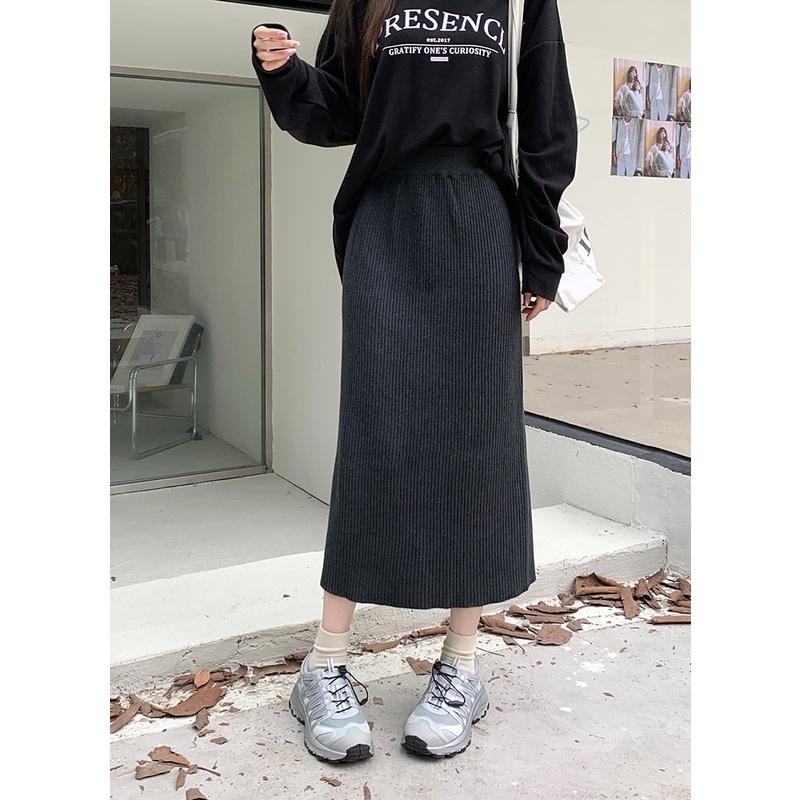 【RENA小舖 台灣現貨每天出】超舒服針織裙 高腰A字裙 A字高腰長裙 長裙 A字長裙 顯瘦 針織長裙【R21644】-細節圖3