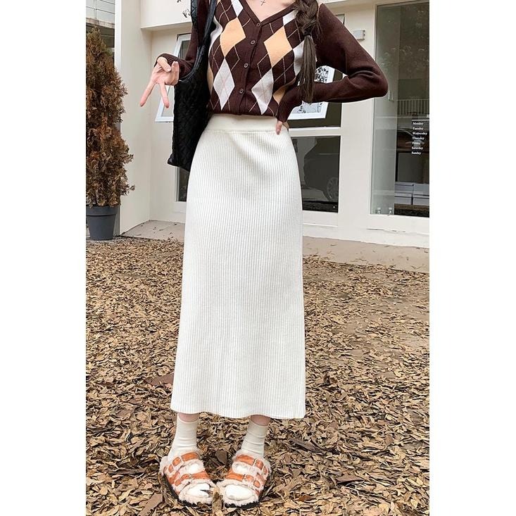 【RENA小舖 台灣現貨每天出】超舒服針織裙 高腰A字裙 A字高腰長裙 長裙 A字長裙 顯瘦 針織長裙【R21644】-細節圖6