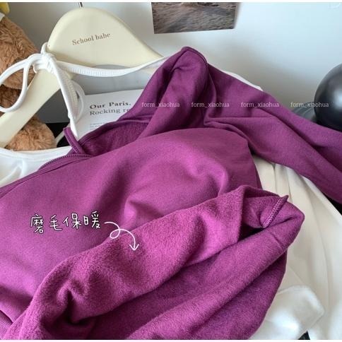 【RENA小舖 台灣現貨每天出】斜肩綁帶自帶胸墊側收腰顯瘦磨毛上衣/設計感上衣/顯瘦修身【R22042】-細節圖7