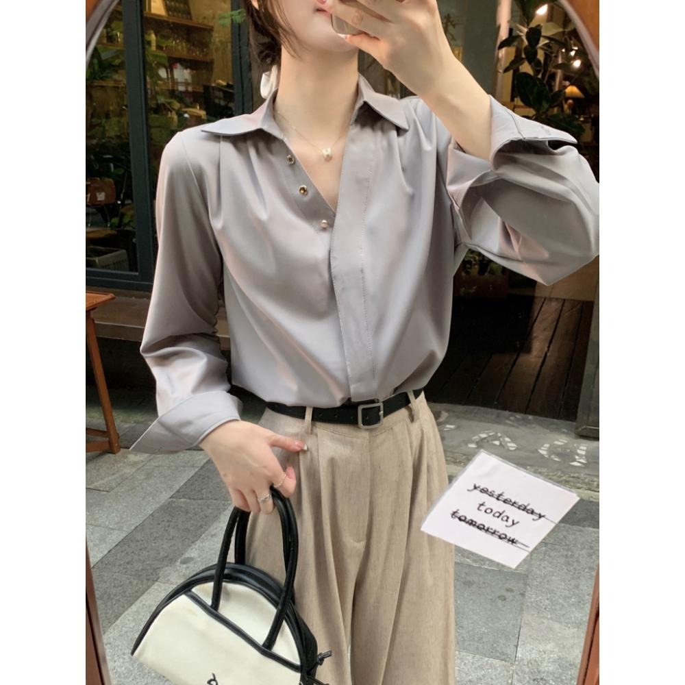 【RENA小舖 台灣現貨每天出】法式慵懶 氣質V領通勤休閒百搭襯衫【R22028】-細節圖5