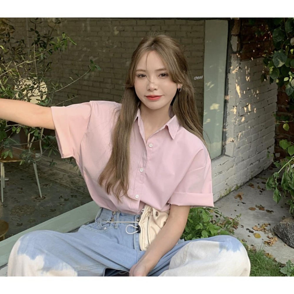 【RENA小舖 台灣現貨每天出】馬卡龍色短袖襯衫 短襯衫 短袖襯衫 素色襯衫 男友襯衫 雪紡襯衫 【R21483】-細節圖6