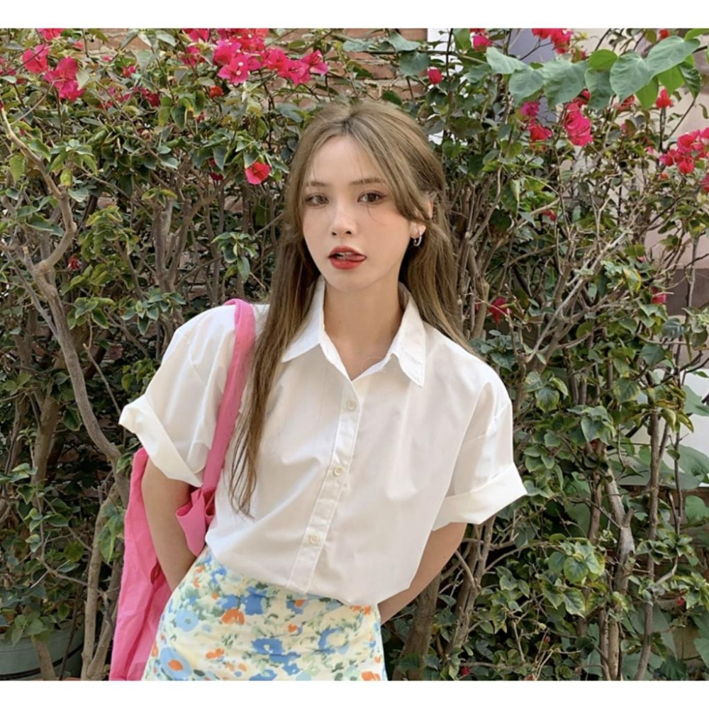 【RENA小舖 台灣現貨每天出】馬卡龍色短袖襯衫 短襯衫 短袖襯衫 素色襯衫 男友襯衫 雪紡襯衫 【R21483】-細節圖7