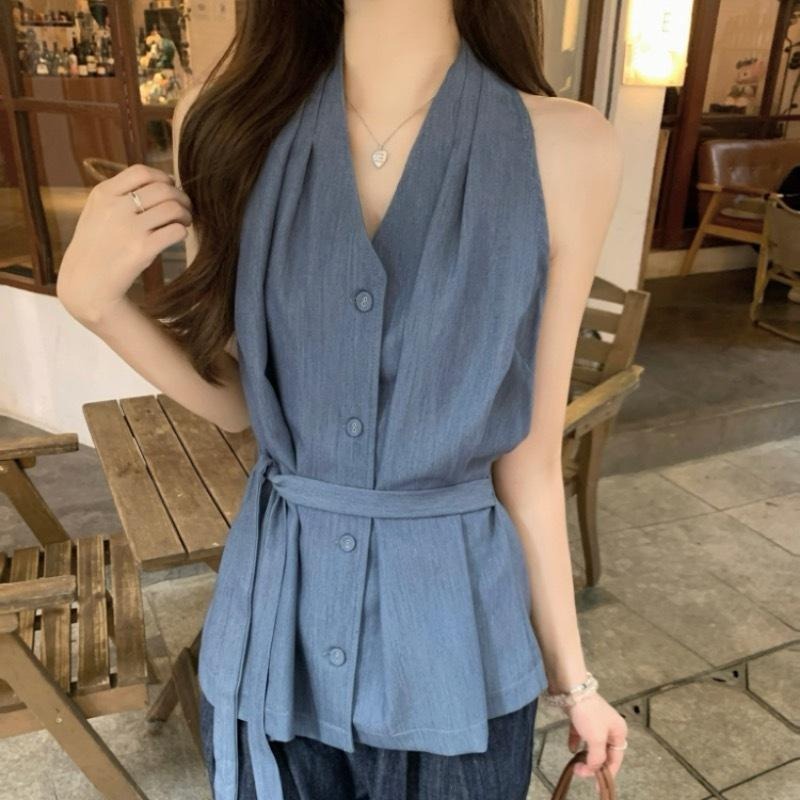 【RENA小舖 台灣現貨每天出】法式氣質掛脖無袖襯衫/設計款/氣質/百搭上衣/休閒/綁帶【R22017】-細節圖5