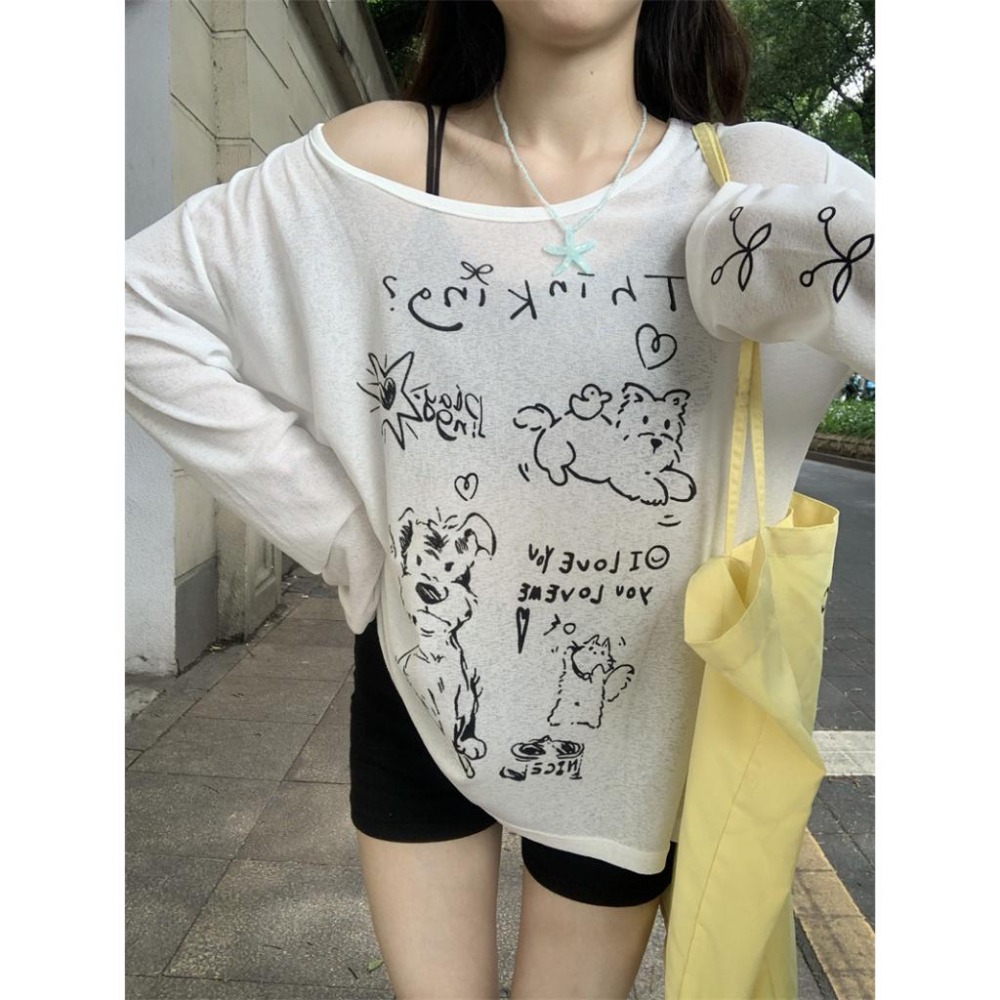 【RENA小舖 台灣現貨每天出】韓版罩衫/寬鬆慵懶罩衫/印花罩衫/斜肩/泳裝/海邊/渡假【R22009】-細節圖4