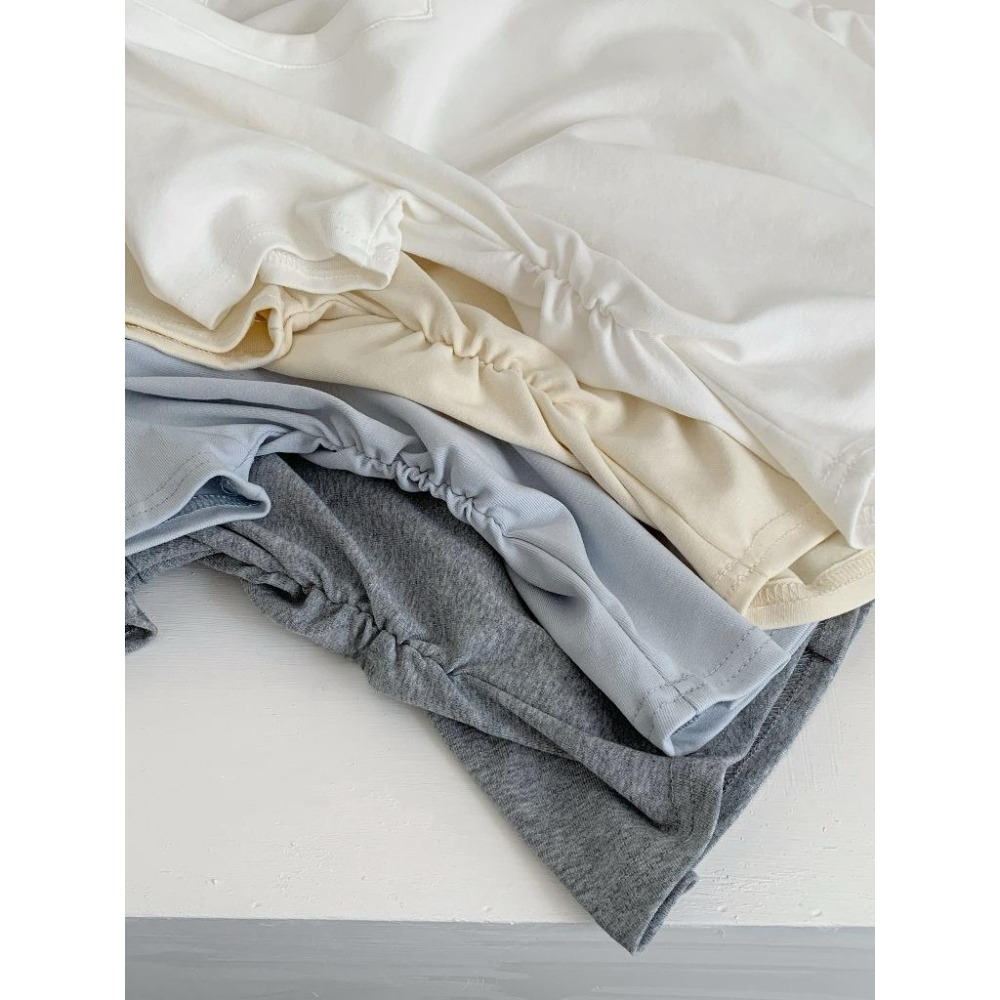 【RENA小舖 台灣現貨每天出】側邊抓皺V領上衣/短袖上衣/修身顯瘦/純棉短袖/透氣/彈力/舒適【R21999】-細節圖4