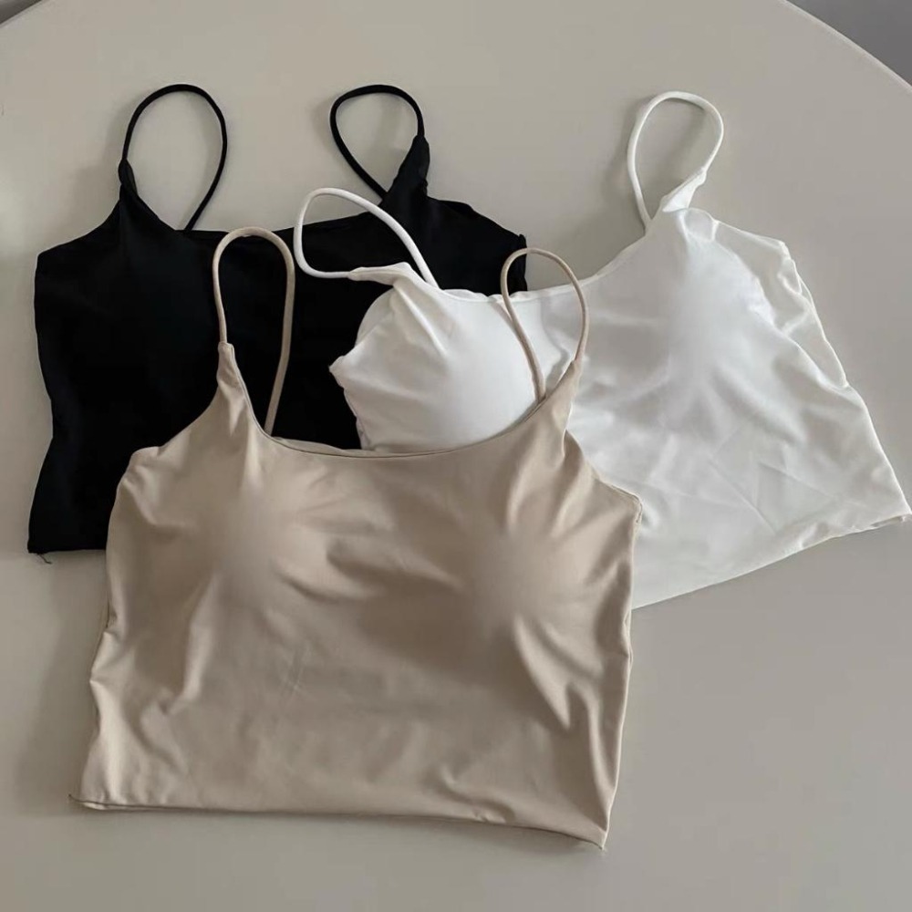 【RENA小舖 台灣現貨每天出】細肩帶短版內搭背心_百搭/顯瘦/內搭背心/細肩帶/背心/內衣【R21462】-細節圖5