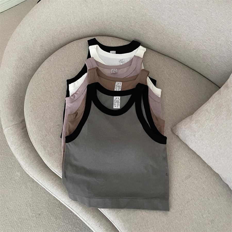 【RENA小舖 台灣現貨每天出】U領背心/棉紗螺旋小可愛/小背心/無袖背心/削肩背心【R21852】-細節圖4