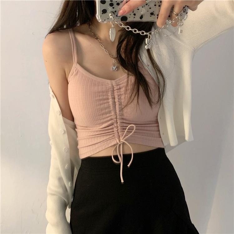 【RENA小舖 台灣現貨每天出】夏日少女純色簡約坑條V領抽繩綁帶設計感細肩帶小吊帶背心【R19950】-細節圖9