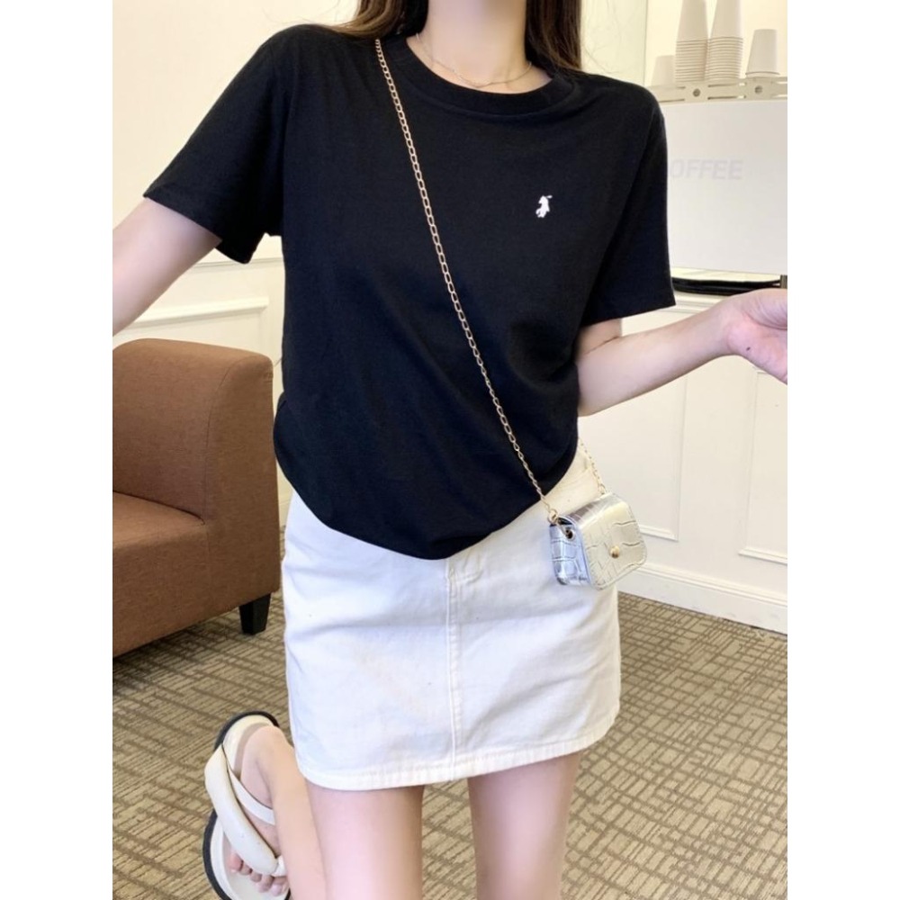 【RENA小舖 台灣現貨每天出】純棉圓領短袖/簡約短T/刺繡小馬/純棉T恤/修身/休閒/春夏/韓版【R21929】-細節圖4