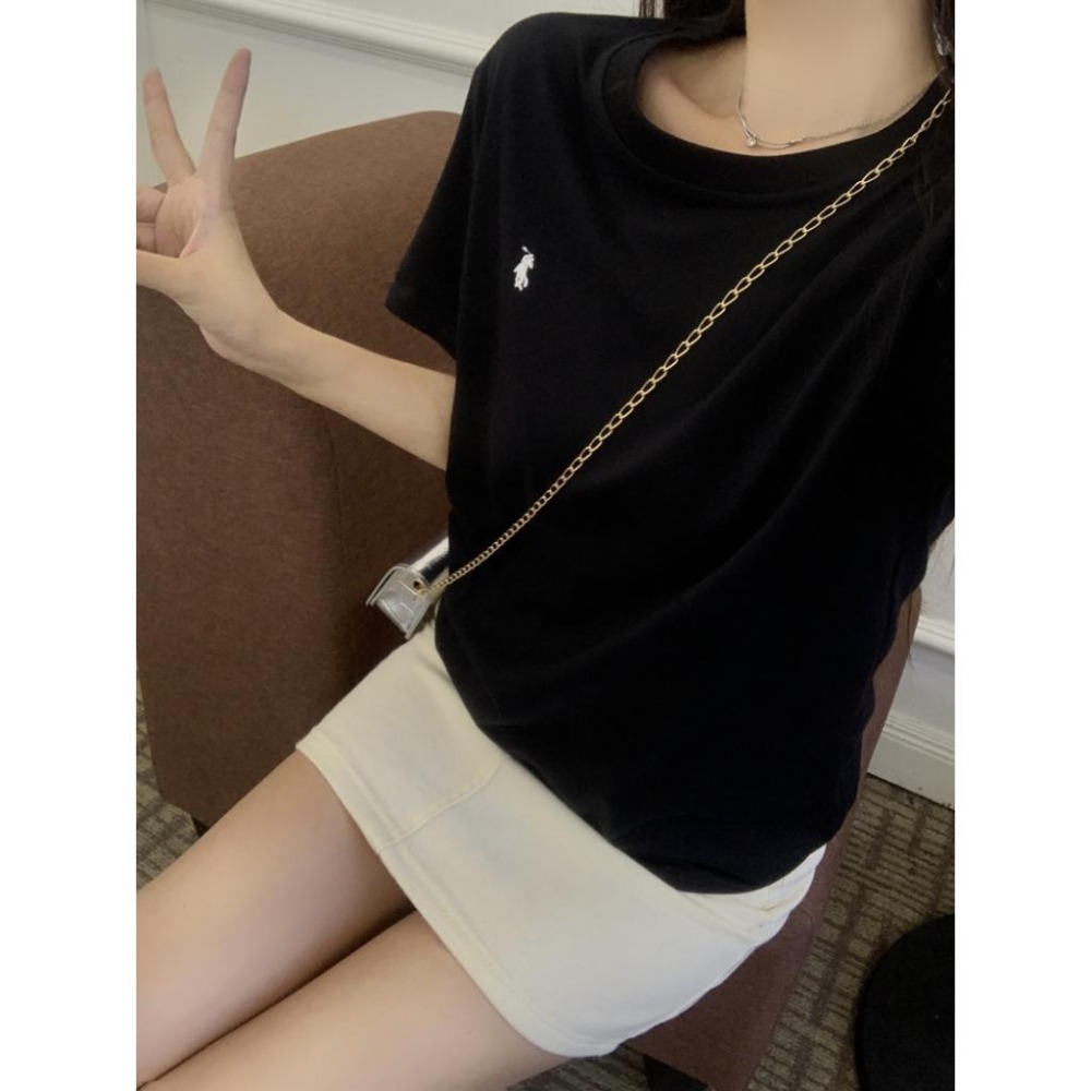 【RENA小舖 台灣現貨每天出】純棉圓領短袖/簡約短T/刺繡小馬/純棉T恤/修身/休閒/春夏/韓版【R21929】-細節圖8