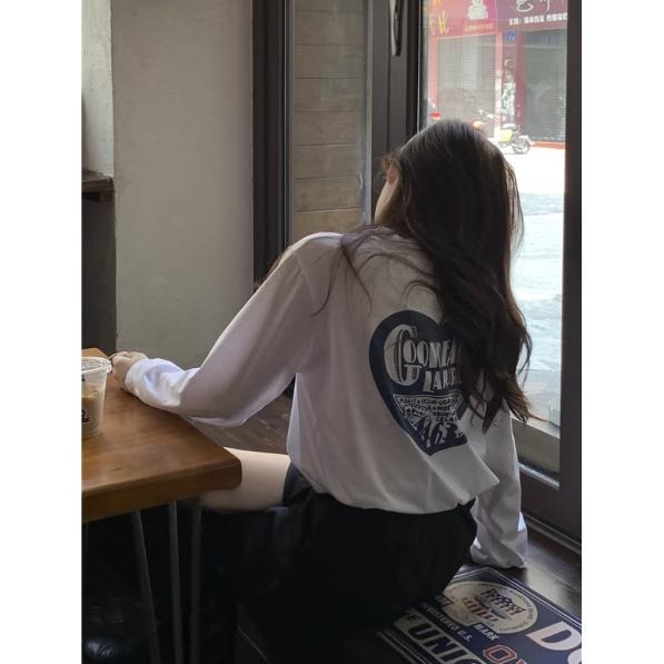 【RENA小舖 台灣現貨每天出】韓版背後印花長袖T恤_寬鬆/個性/修身/長袖上衣/秋季款/內搭【R21618】-細節圖5