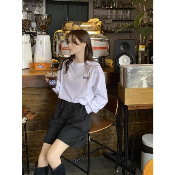 【RENA小舖 台灣現貨每天出】韓版背後印花長袖T恤_寬鬆/個性/修身/長袖上衣/秋季款/內搭【R21618】-細節圖7