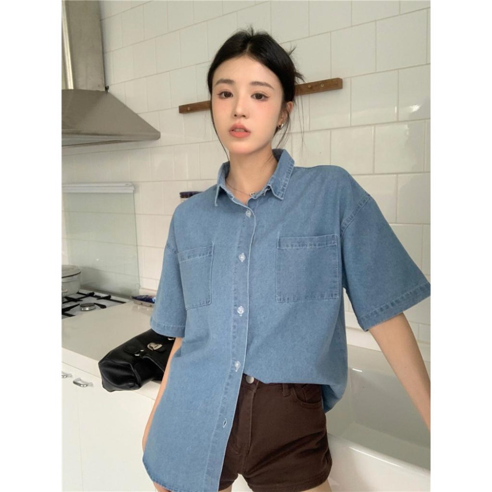 【RENA小舖 台灣現貨每天出】over size百搭休閒牛仔襯衫_百搭/寬鬆/質感/牛仔外套【R21489】-細節圖2