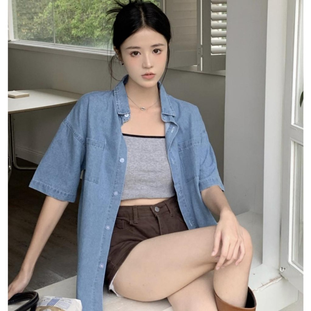 【RENA小舖 台灣現貨每天出】over size百搭休閒牛仔襯衫_百搭/寬鬆/質感/牛仔外套【R21489】-細節圖7