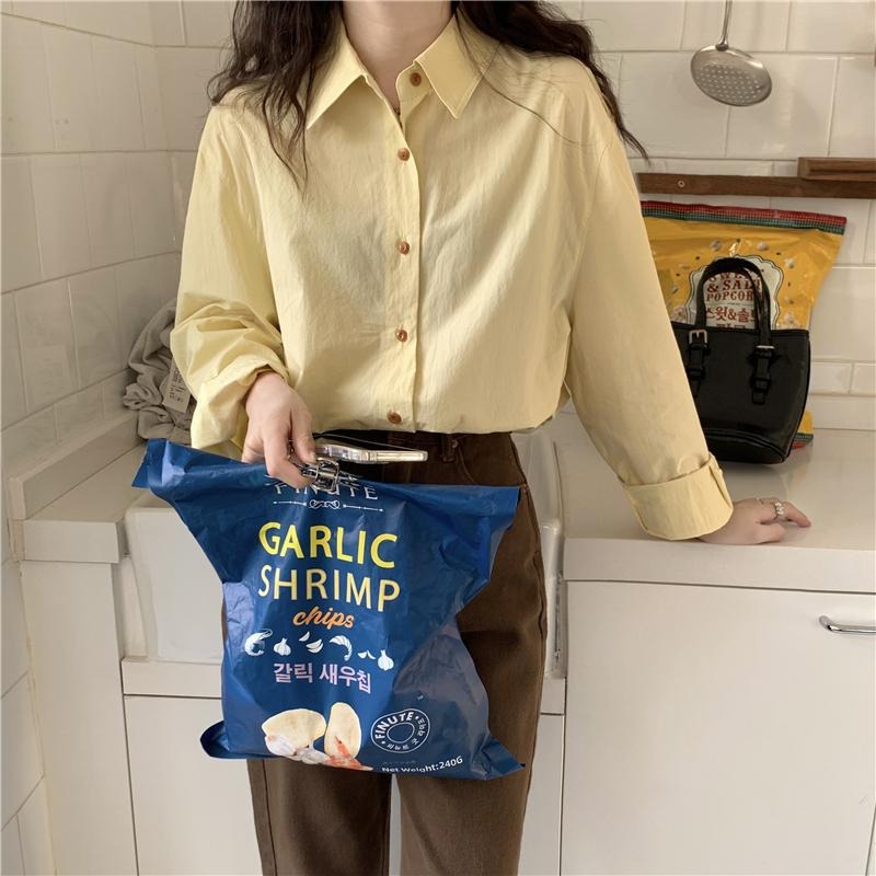 【RENA小舖 台灣現貨每天出】初秋小眾｜氣質垂感長袖襯衫/顯瘦/防曬/百搭/減齡/韓系【R21824】-細節圖2