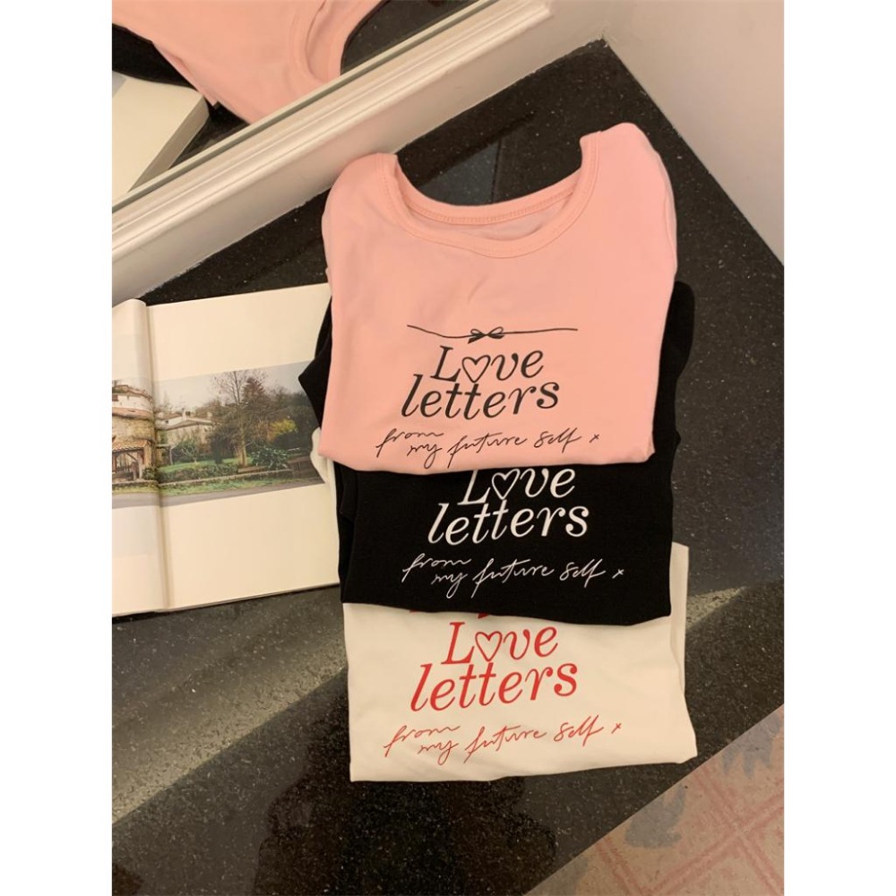 【RENA小舖 台灣現貨每天出】棉質英文字母印花短袖上衣_春夏/美式/個性/修身/上衣/簡約/精梳棉【R21769】-細節圖6