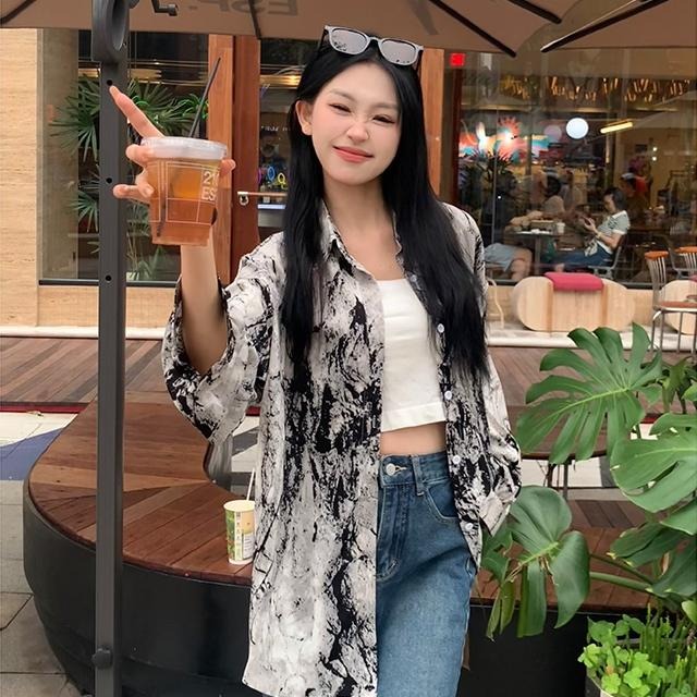 【RENA小舖 台灣現貨每天出】復古水墨長袖襯衫/長袖上衣/寬鬆/襯衫/復古/中式/海邊/夏天【 R21737】-細節圖2