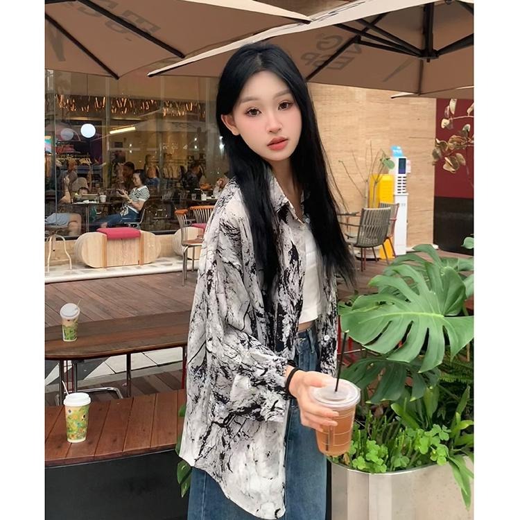 【RENA小舖 台灣現貨每天出】復古水墨長袖襯衫/長袖上衣/寬鬆/襯衫/復古/中式/海邊/夏天【 R21737】-細節圖3