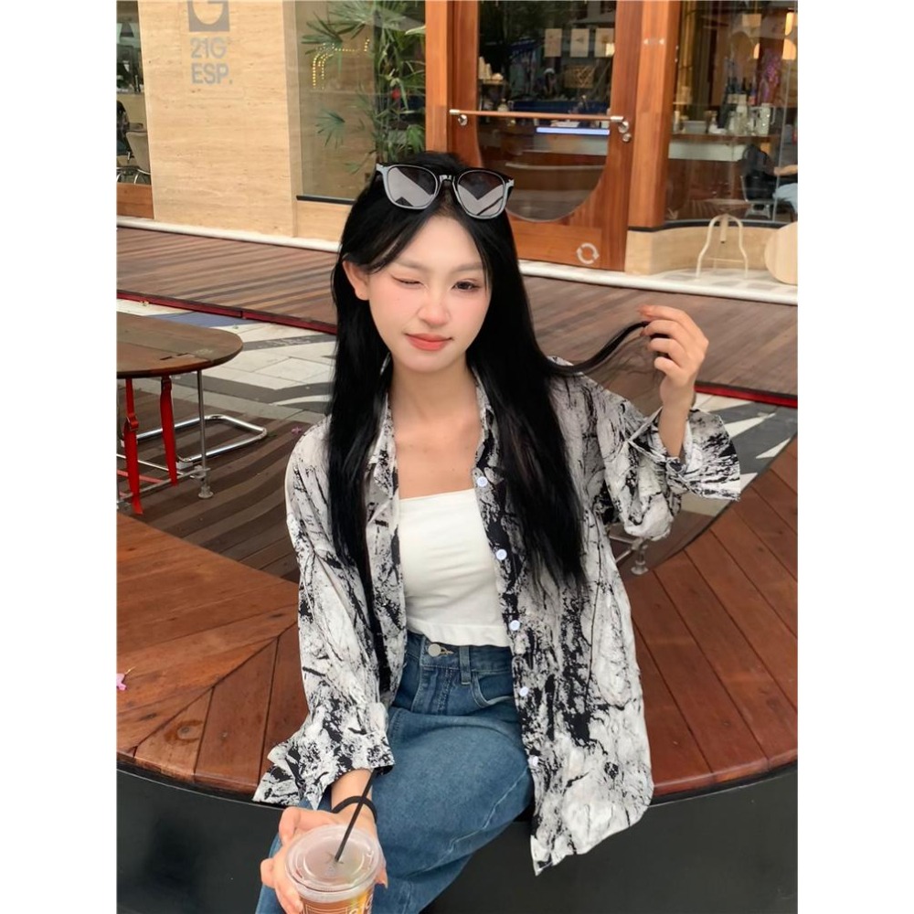 【RENA小舖 台灣現貨每天出】復古水墨長袖襯衫/長袖上衣/寬鬆/襯衫/復古/中式/海邊/夏天【 R21737】-細節圖8