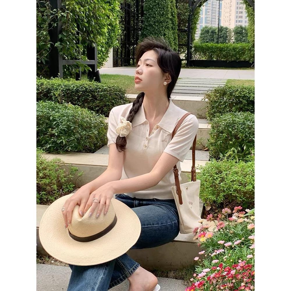【RENA小舖 台灣現貨每天出玫瑰POLO衫 翻領 Polo領修身 顯瘦 百搭 短袖上衣 溫柔上衣【R21735】-細節圖3