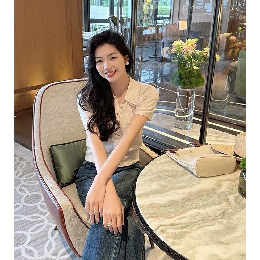 【RENA小舖 台灣現貨每天出玫瑰POLO衫 翻領 Polo領修身 顯瘦 百搭 短袖上衣 溫柔上衣【R21735】-細節圖8