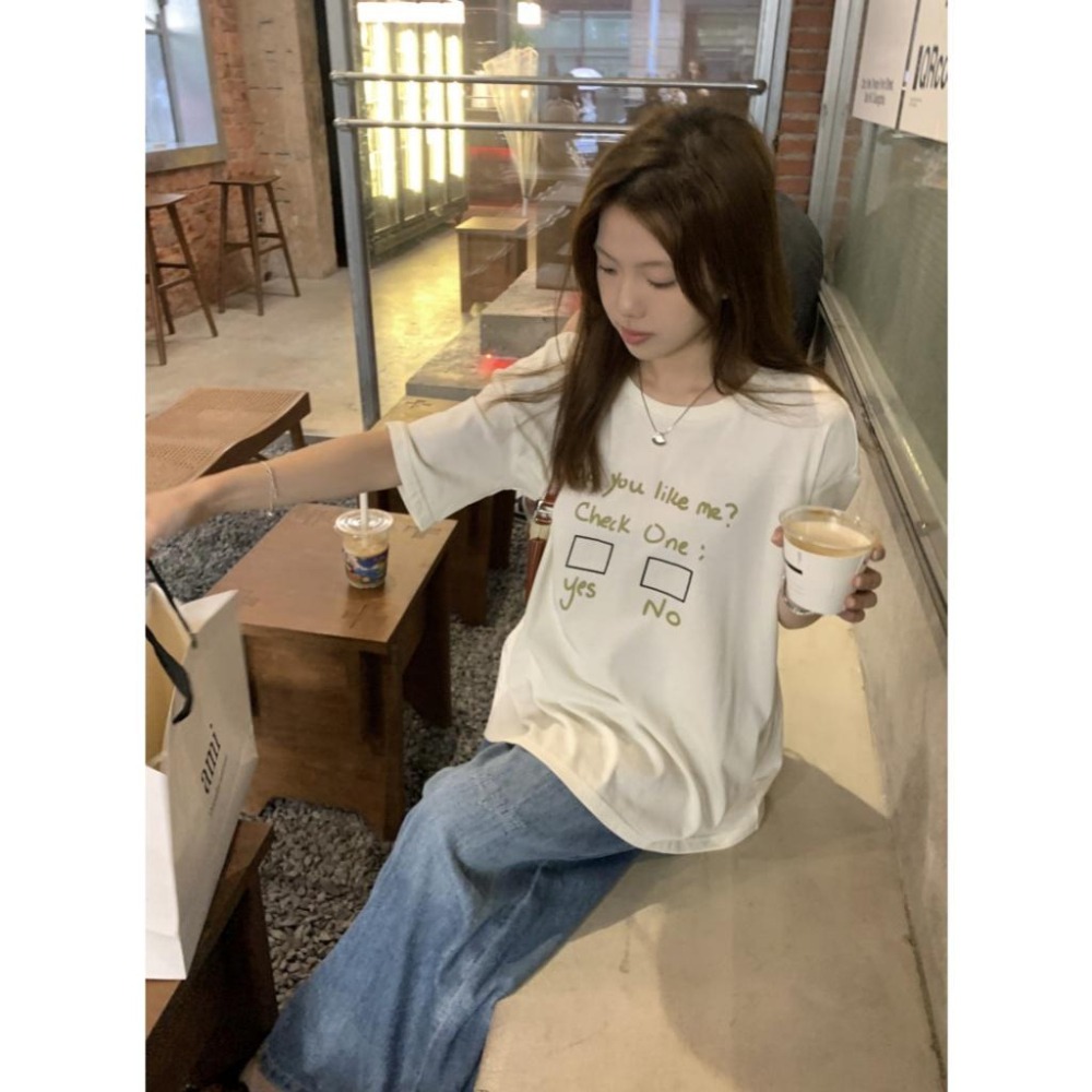 【RENA小舖 台灣現貨每天出】字母印花T恤/韓版/百搭/休閒/可愛/上衣/短袖上衣/男友T/情侶裝【R21812】-細節圖5