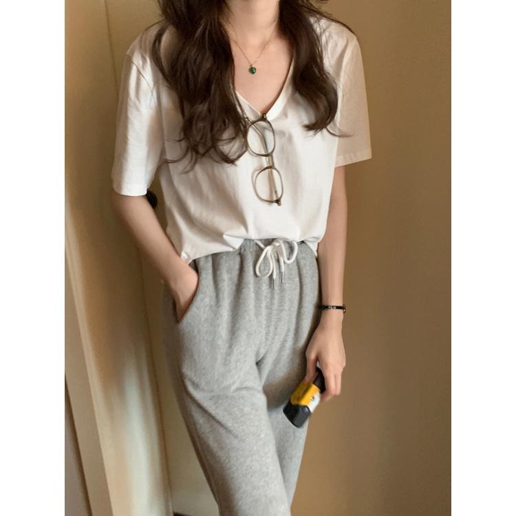 【RENA小舖 台灣現貨每天出】U領修身正肩短袖T恤/簡約/基本款/純棉/素色/韓系/顯瘦/休閒【R20131】-細節圖4