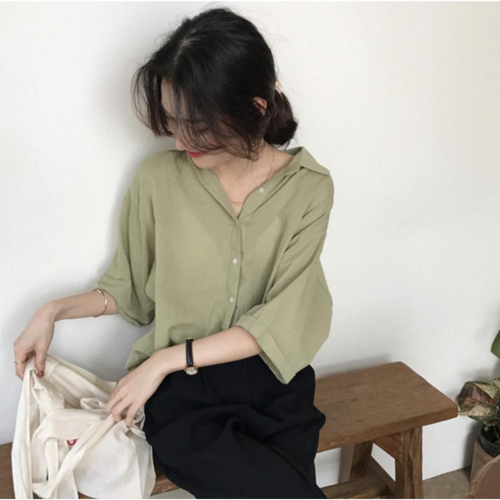 【RENA小舖 台灣現貨每天出】雪紡寬鬆短袖上衣_百搭/春夏款/質感/襯衫/修身/雪紡/復古/素色【R21484】-細節圖6