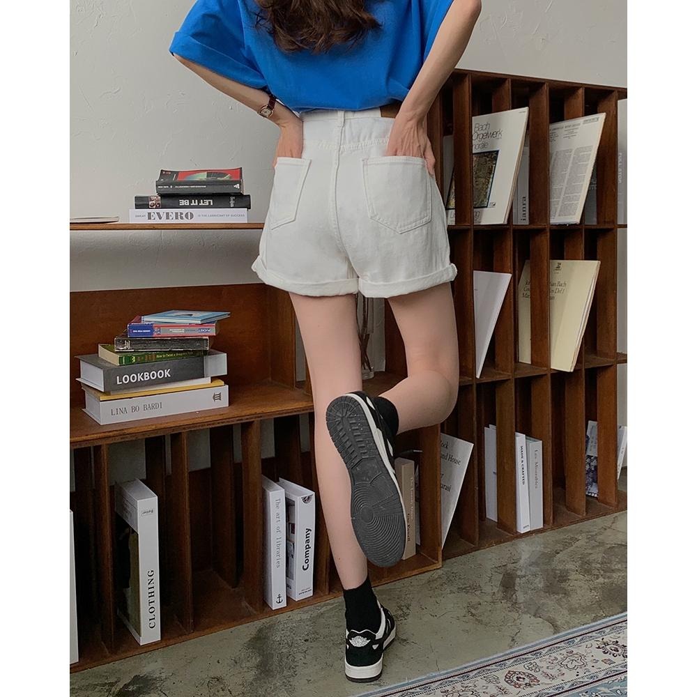 【RENA小舖 台灣現貨每天出】百搭高腰捲邊牛仔短褲/直筒/寬鬆/復古/牛仔褲【R21710】-細節圖6