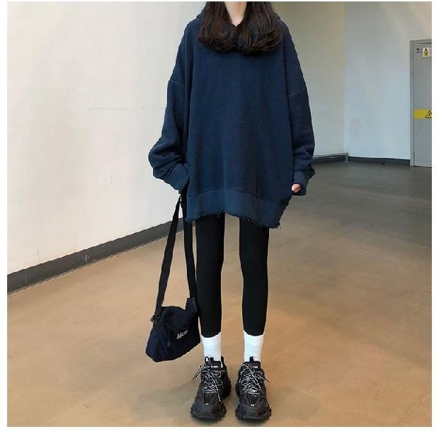 【RENA小舖 台灣現貨每天出】秋冬保暖穿搭小幫手加絨坑條顯瘦彈力外穿小腳褲褲襪打底褲【R17332】-細節圖6