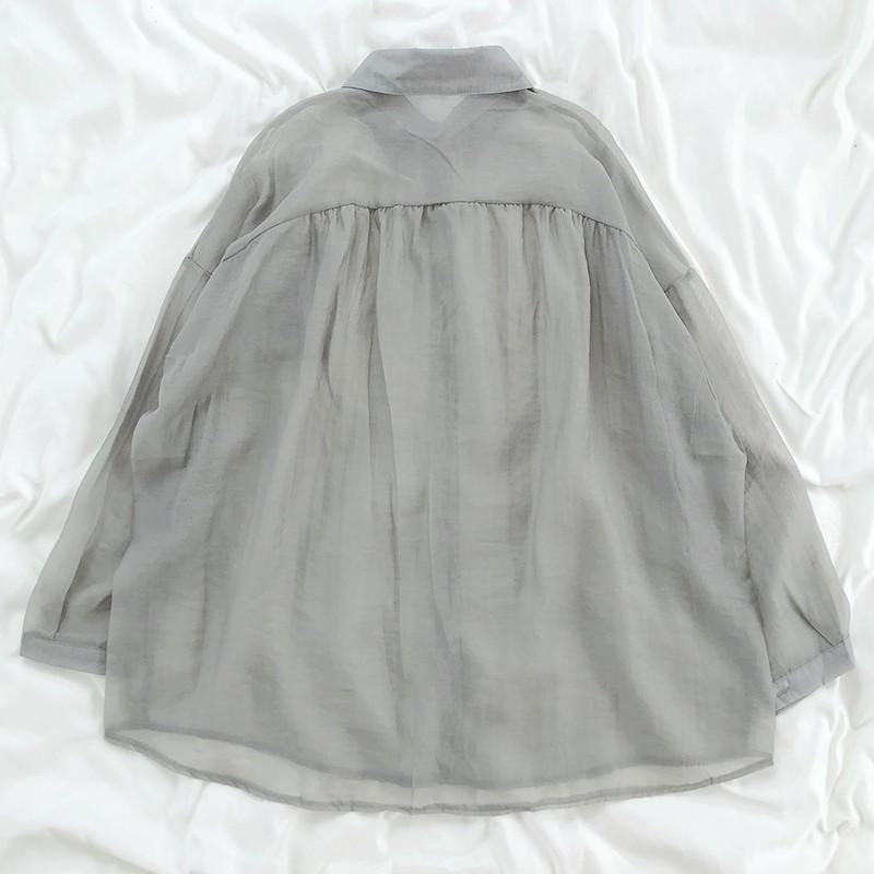 【RENA小舖 台灣現貨每天出】復古清新超薄防曬衫u型領純色打底背心高腰湖水藍半身裙【R16136】-細節圖2