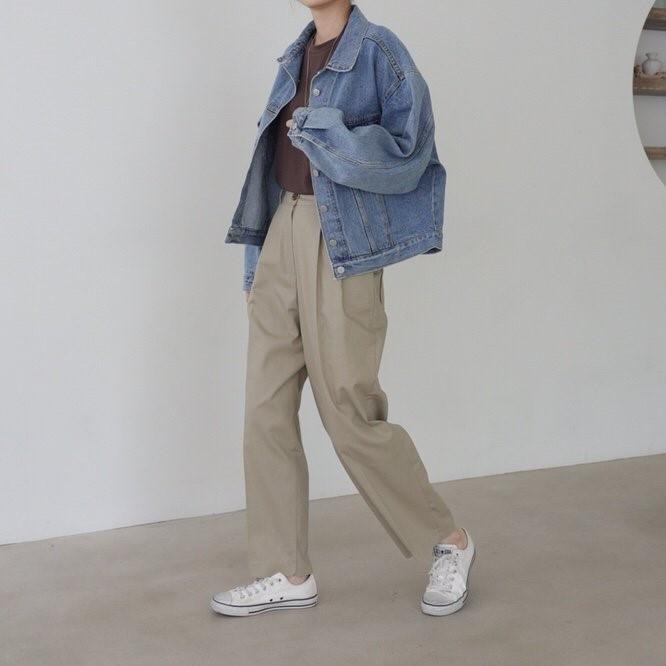 【RENA小舖 台灣現貨每天出】騎車不怕風大🛵｜復古做舊牛仔外套_百搭/寬鬆/牛仔外套【R11796】-細節圖2