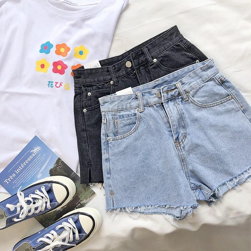 【RENA小舖 台灣現貨每天出】小開衩撕邊牛仔短褲_顯瘦/休閒/百搭/短褲/牛仔褲【R12458】-細節圖2