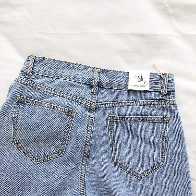 【RENA小舖 台灣現貨每天出】小開衩撕邊牛仔短褲_顯瘦/休閒/百搭/短褲/牛仔褲【R12458】-細節圖5