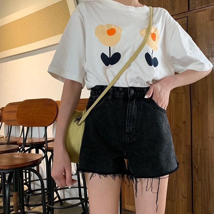 【RENA小舖 台灣現貨每天出】小開衩撕邊牛仔短褲_顯瘦/休閒/百搭/短褲/牛仔褲【R12458】-細節圖7