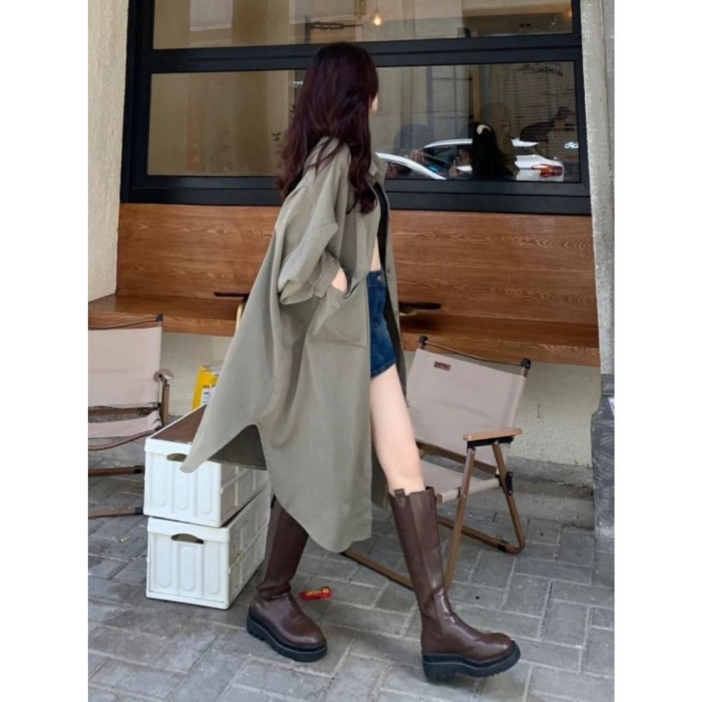 【RENA小舖 台灣現貨每天出】鐵塔的午後🗼｜慵懶長袖風衣外套_簡約/氣質/慵懶/長袖/外套【R21104】-細節圖2