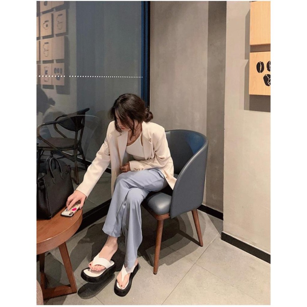 【RENA小舖 台灣現貨每天出】西裝外套/有墊肩/韓版外套/薄外套/正裝外套/小西服/辦公/百搭【R21922】-細節圖4