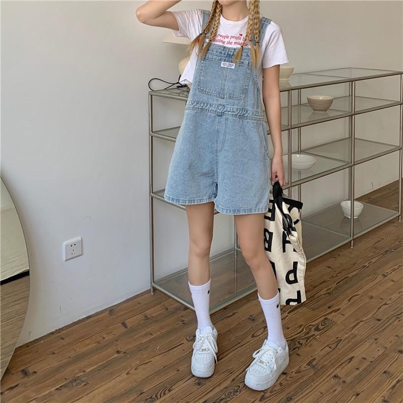 【RENA小舖 台灣現貨每天出】舊巷的小小身影  牛仔背帶五分吊帶褲_日系/寬鬆/顯瘦/短褲【R18491】-細節圖5