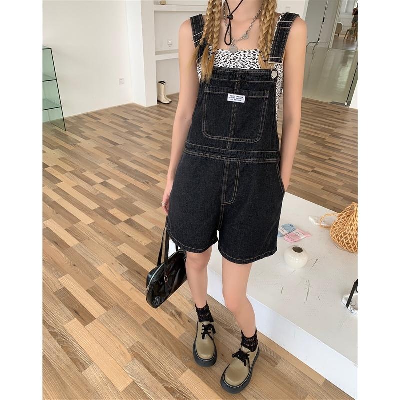 【RENA小舖 台灣現貨每天出】舊巷的小小身影  牛仔背帶五分吊帶褲_日系/寬鬆/顯瘦/短褲【R18491】-細節圖7