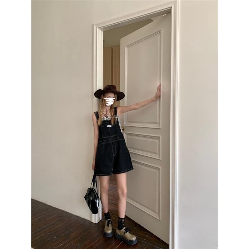 【RENA小舖 台灣現貨每天出】舊巷的小小身影  牛仔背帶五分吊帶褲_日系/寬鬆/顯瘦/短褲【R18491】-細節圖9