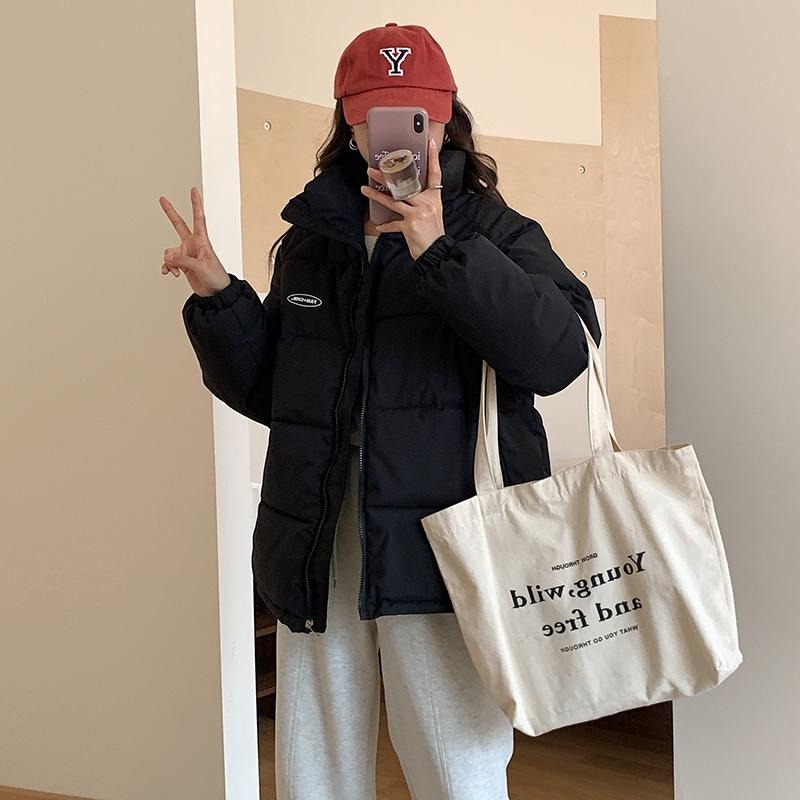 【RENA小舖 台灣現貨每天出】韓系東大門款短版立領羽絨外套/短版大衣/冬天必備【R22054】-細節圖2