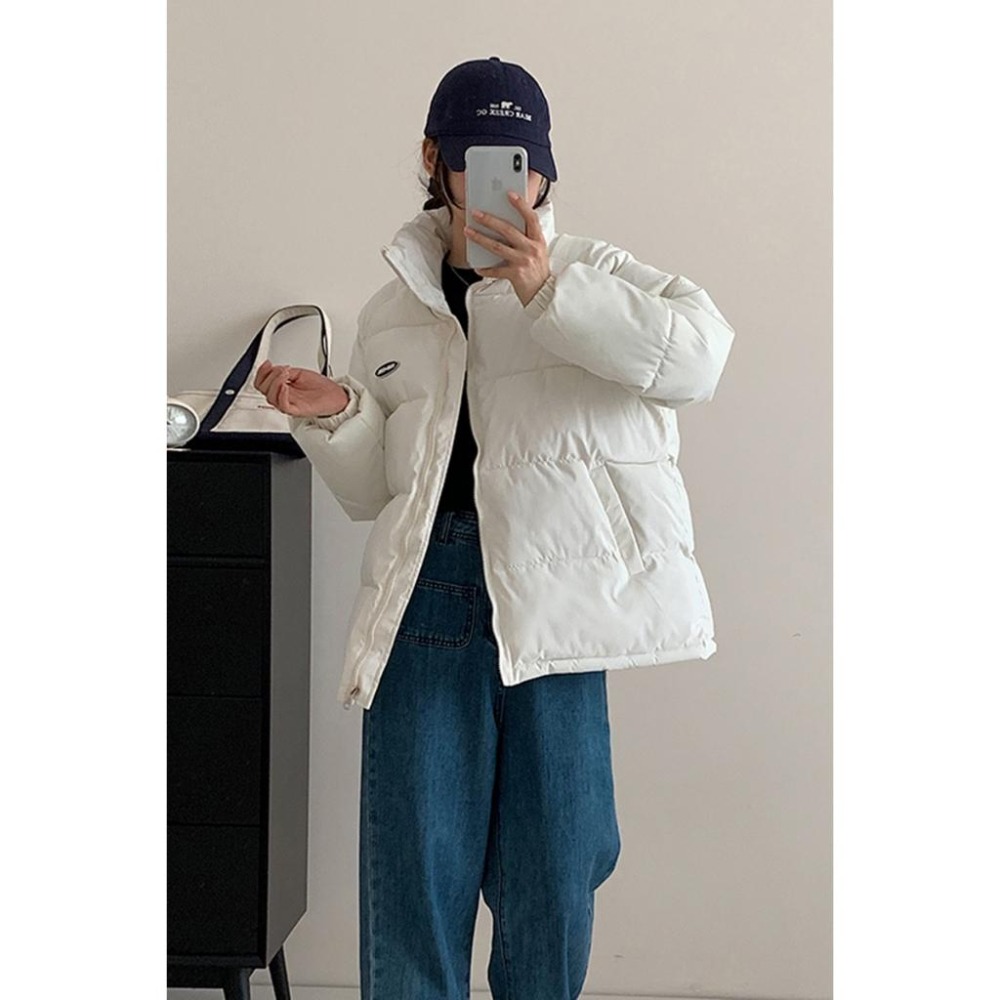 【RENA小舖 台灣現貨每天出】韓系東大門款短版立領羽絨外套/短版大衣/冬天必備【R22054】-細節圖3