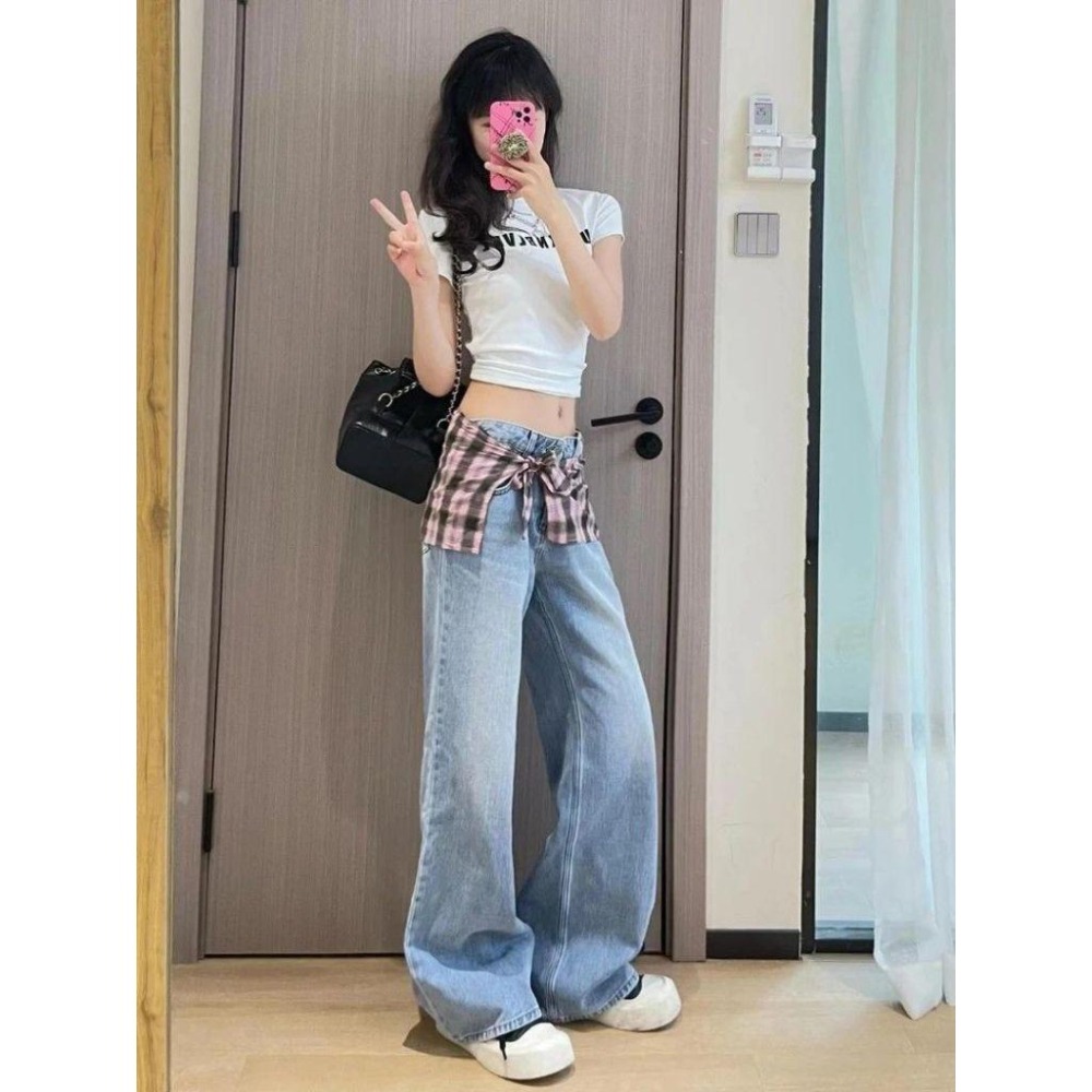 【RENA小舖 台灣現貨每天出】淺藍微喇叭中腰顯瘦牛仔褲/不貼腿/韓系/修身/牛仔褲【R22038】-細節圖6