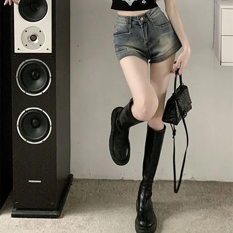 【RENA小舖 台灣現貨每天出】辣妹專用款/復古牛仔短褲/熱褲/彈性/夏季款/刷色/韓妞/OOTD【R21830】-細節圖5