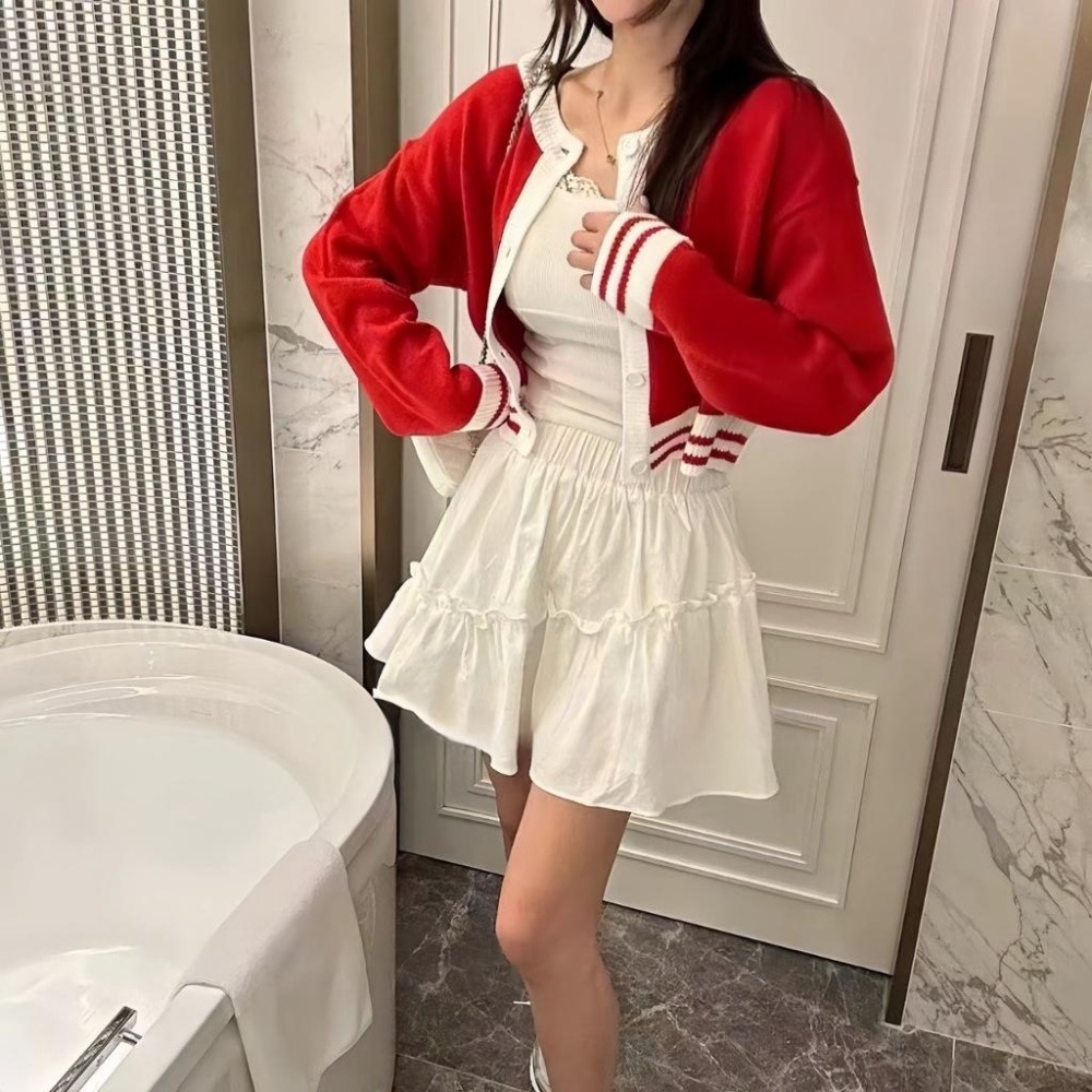 【RENA小舖 台灣現貨每天出】針織棒球外套/棒球外套女/美式短版針織/韓版針織外套/撞色針織【R21876】-細節圖3